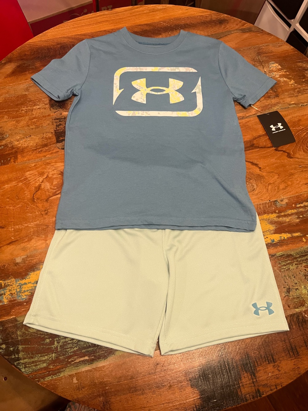 NWT Under Armour Boys 2 Piece Shorts Set